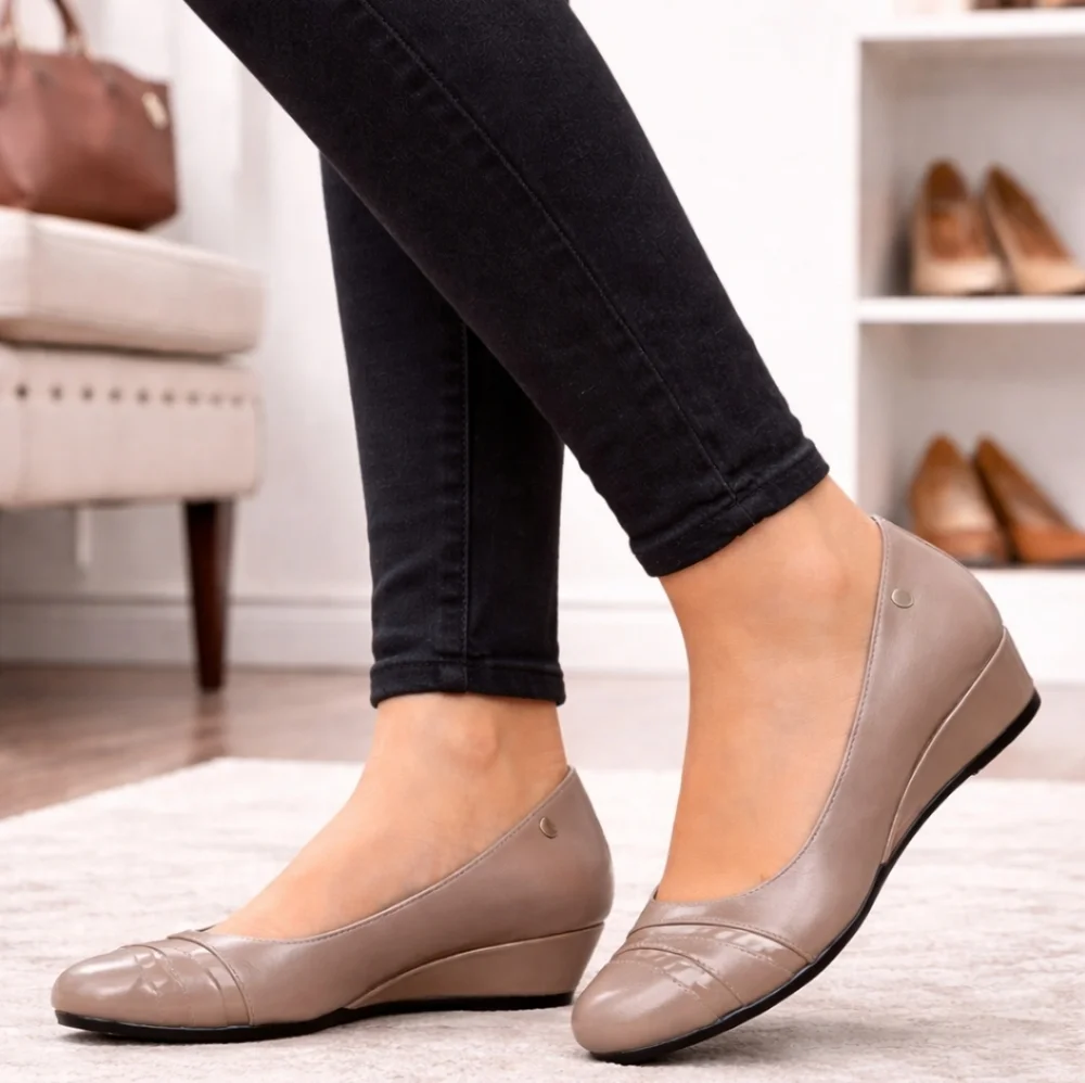 Life Stride Laflash Feminine Minimalist Blush Nude Comfort Wedge 6.5M